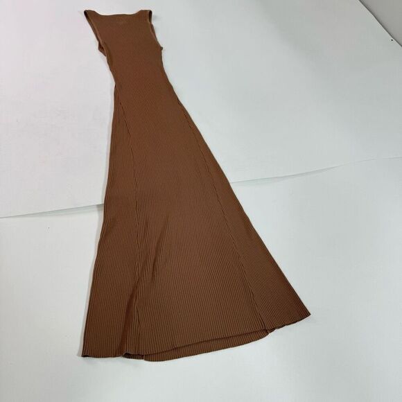 Allfenix Dress Womens Medium Brown Sleeveless Scoop Neck Maxi ribbed Elegant - Picture 8 of 9